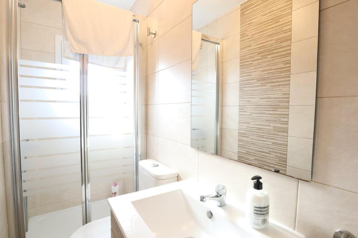 Apartamento Notel Club - Apartamentorojo En Cueto Santander